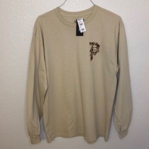 Large long sleeve sand color primitive dirty P Scal t shirt.